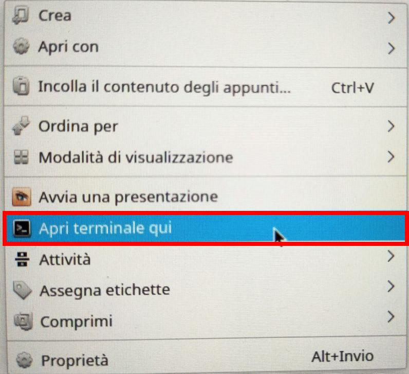 Questa immagine ha l'attributo alt vuoto; il nome del file è apri-terminale-qui.jpeg