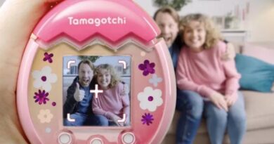 tamagotchi-selfie