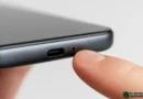 Quel piccolo foro sullo smartphone? È più importante di quanto pensi