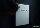 Tesla richiama 10.500 Powerwall 2: il sogno dell’energia pulita prende fuoco