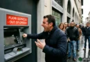 Il misterioso declino del contante: perché i bancomat “spariscono” proprio quando servono?