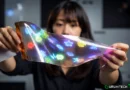 OLED elastici rivoluzionari: si allungano fino al 160% senza perdere luminosità