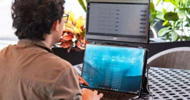 La lista degli accessori tecnologici da mettere nel bagaglio a mano per lavorare da remoto